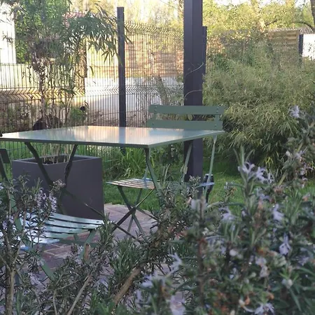 Des Viviers -08400 - De 1 A 2 Personnes Holiday home Manre